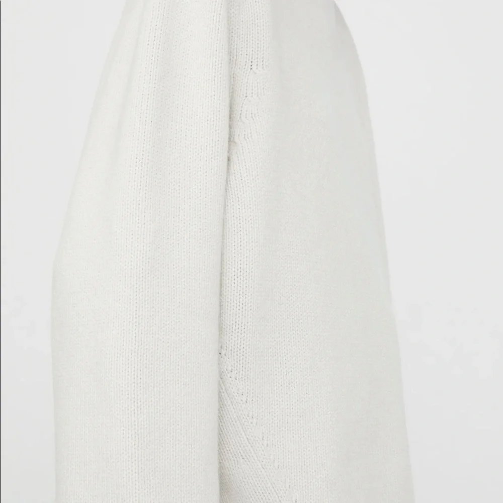 Toteme brand new white wool cashmere sweater - Picture 8 of 12